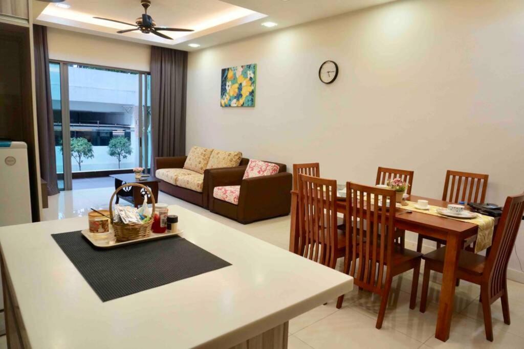 Condo In Imago Mall 亚庇最大商场imago楼里公寓 코타키나발루에서가장큰쇼핑센터아파트 Kota Kinabalu Exterior photo